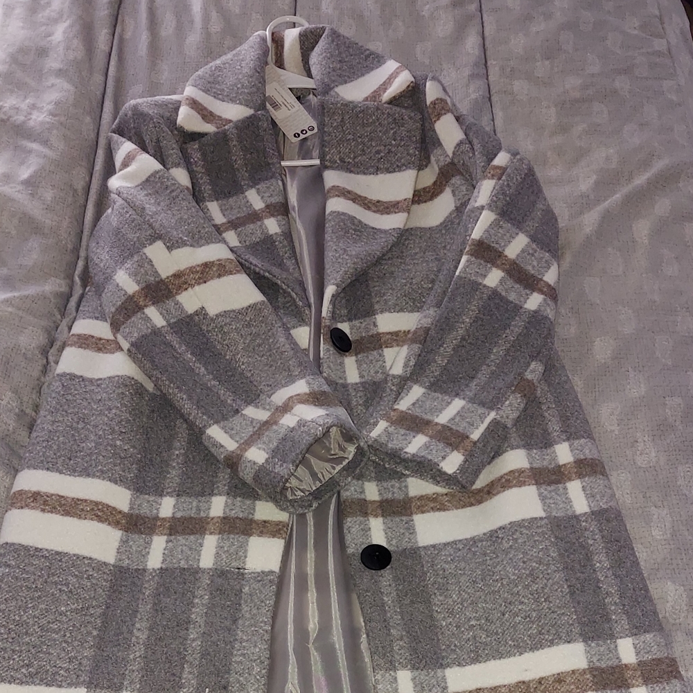 women's coat with pockets